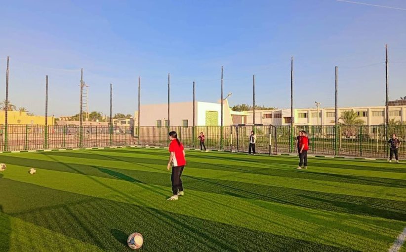 مديرية شباب الوادي الجديد تواصل تدريب الفتيات في خماسي القدم