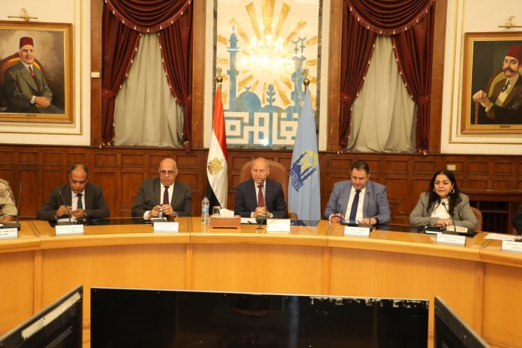 محافظ القاهرة يوجه بتأمين المقرات الانتخابية وتوفير الراحة للناخبين