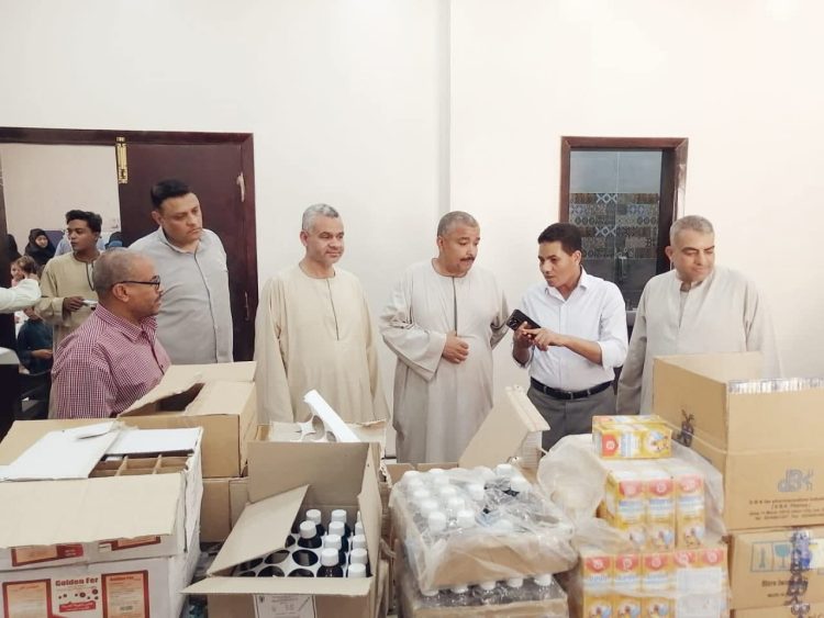 الصحة بالأقصر تكثف جولاتها لمتابعة القوافل والخدمات بالمناطق الريفية
