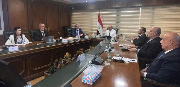 ملفات هامة على طاولة وزير الطيران المصري لتطوير منظومة الملاحة الجوية