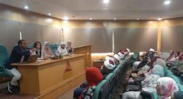 محافظة البحيرة تعقد ندوة توعوية لترسيخ ثقافة ترشيد الطاقة الكهربائية 