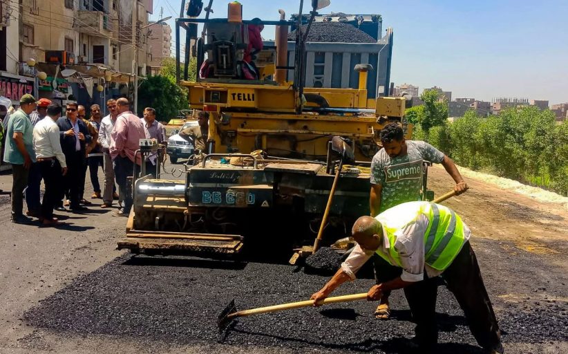 محافظة سوهاج تواصل تطوير الطرق بطهطا ضمن خطة الرصف الشاملة
