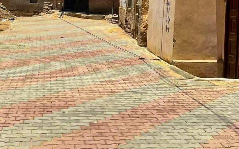 محافظة سوهاج تواصل رصف شوارع طما لرفع كفاءة الطرق