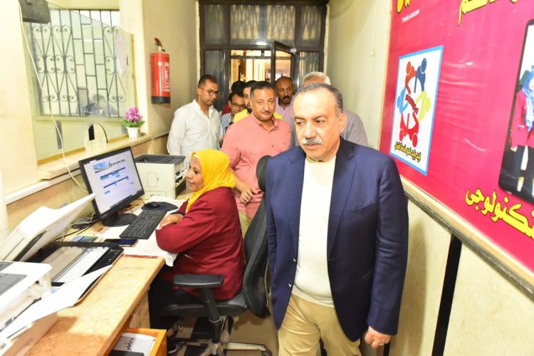 محافظ أسيوط يتفقد المركز التكنولوجي بأبوتيج لمتابعة تنفيذ منظومتي التقنين والتصالح