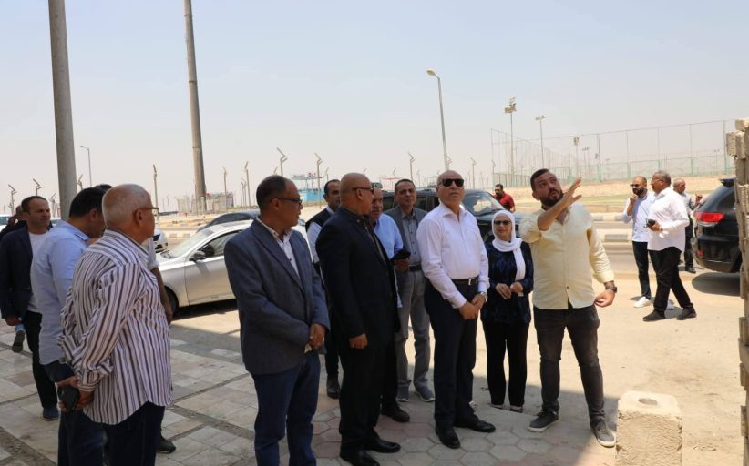 محافظ القاهرة يتفقد مصانع الأسمرات ويوجه بتوفير فرص عمل للسكان