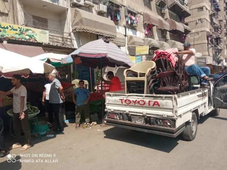 رئيس حي الزهور يقود حملة مكبرة لإزالة الإشغالات وإعادة الانضباط بالشوارع
