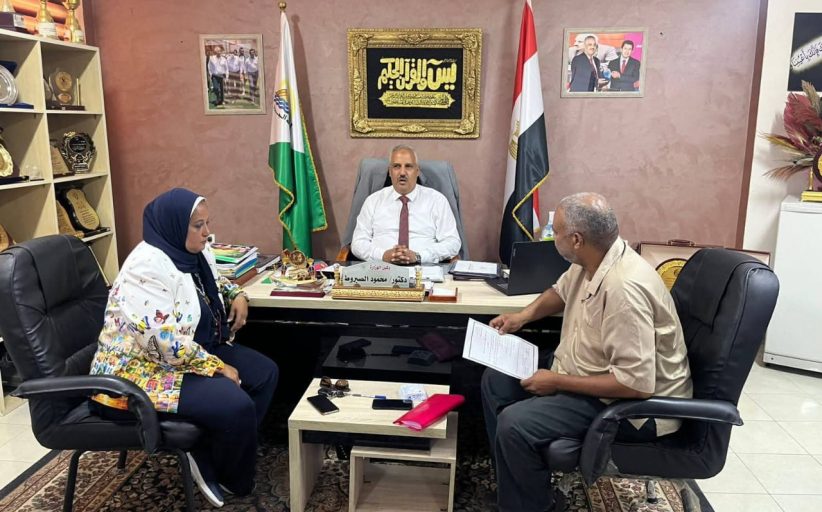 وكيل وزارة الشباب بالجيزة يبحث تطوير مركز نزلة الأشطر ويوجه بالتوسع الاستثماري