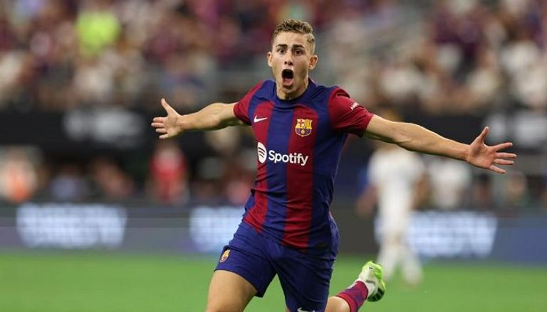 فيرمين لوبيز يرفض عرض تشيلسي ويتمسك ببرشلونة