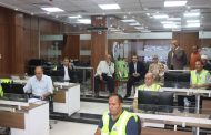 محافظ القليوبية يتابع سير العملية الانتخابية من داخل غرفة السيطرة 