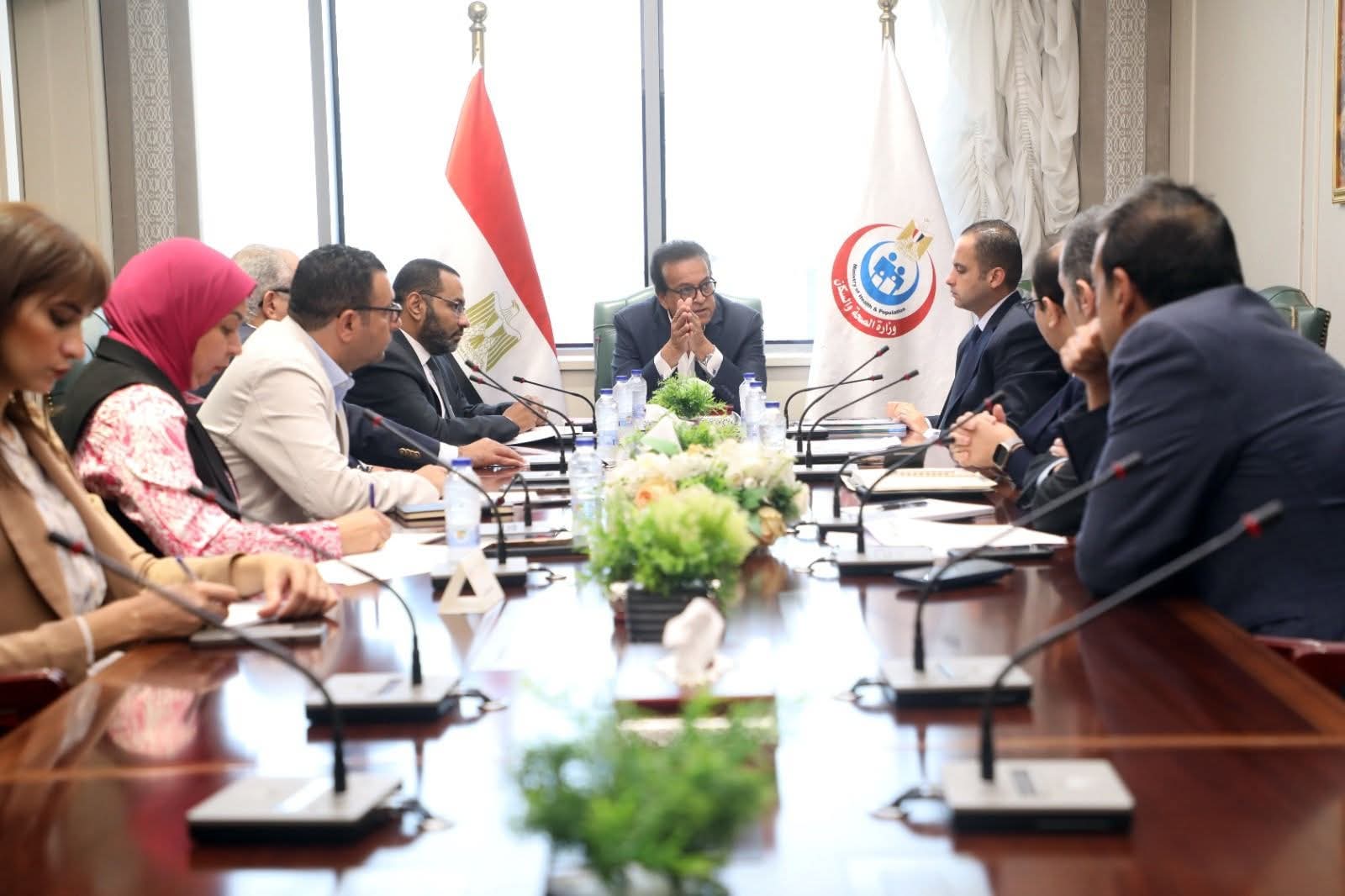 وزير الصحة والسكان يتابع توافر مخزون آمن الأدوية بجميع المنشآت الطبية