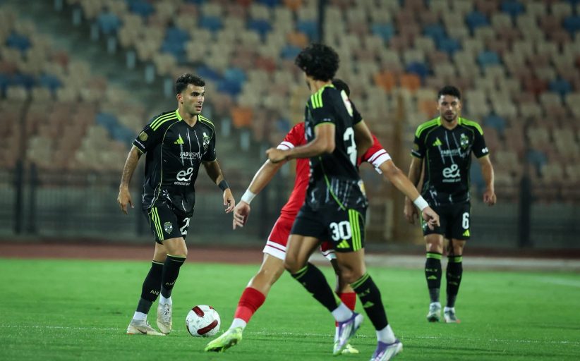 تعادل مثير بين الأهلي ومودرن سبورت في افتتاحية الدوري المصري