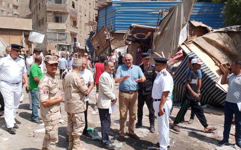 محافظ القليوبية يشدد على إزالة المخالفات وتأمين موقع حريق شبرا الخيمة