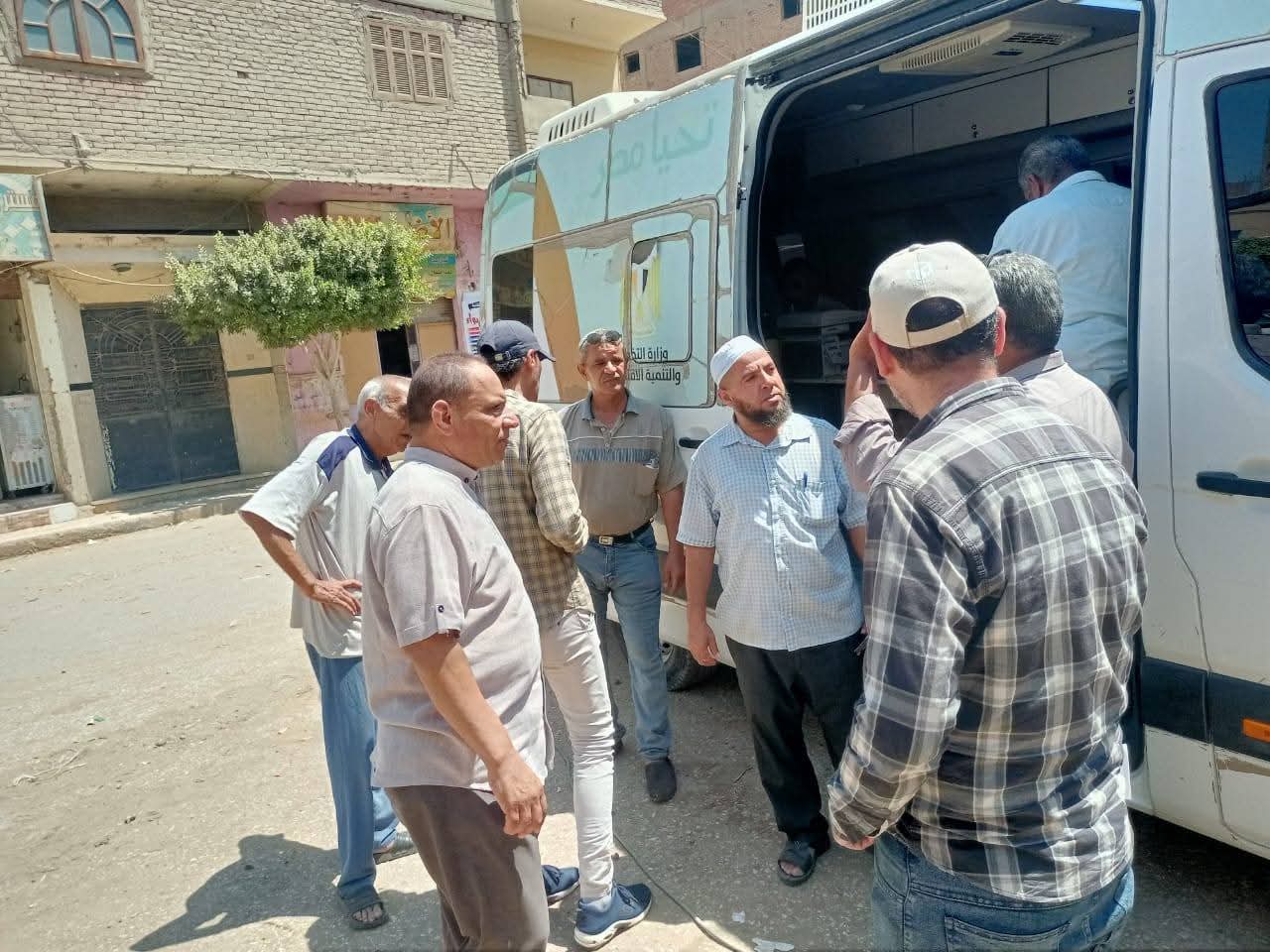 محافظ المنيا: حملة 100 يوم صحة تقدم خدمات طبية مجانية لأكثر من 90 ألف مواطن