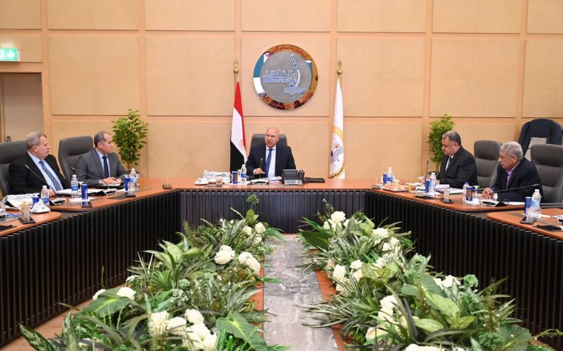 وزير النقل يترأس اجتماع الجمعية العمومية العادية لشركة السكك الحديدية