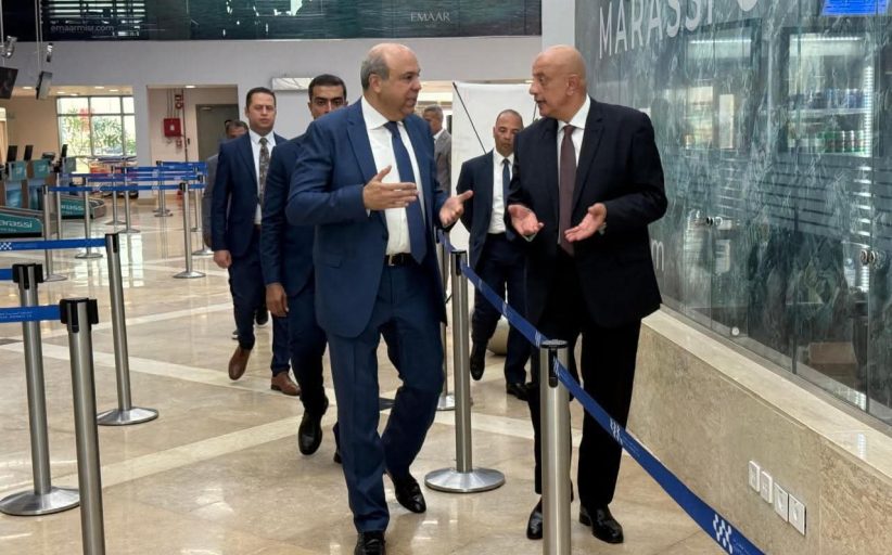 وزير الطيران يتفقد مطار العلمين الدولي لمتابعة انتظام حركة التشغيل