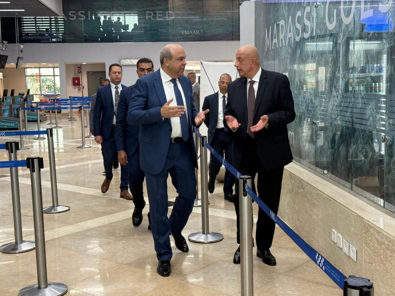 وزير الطيران يتفقد مطار العلمين الدولي لمتابعة انتظام حركة التشغيل