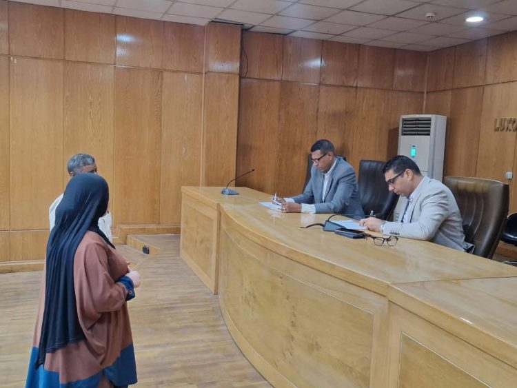نائب محافظ الأقصر يستقبل المواطنين لمناقشة 39 طلبًا وشكوى