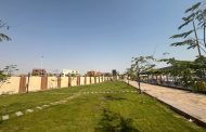 وزير الإسكان يتابع المشروعات السكنية والمرافق بمدينة قنا الجديدة