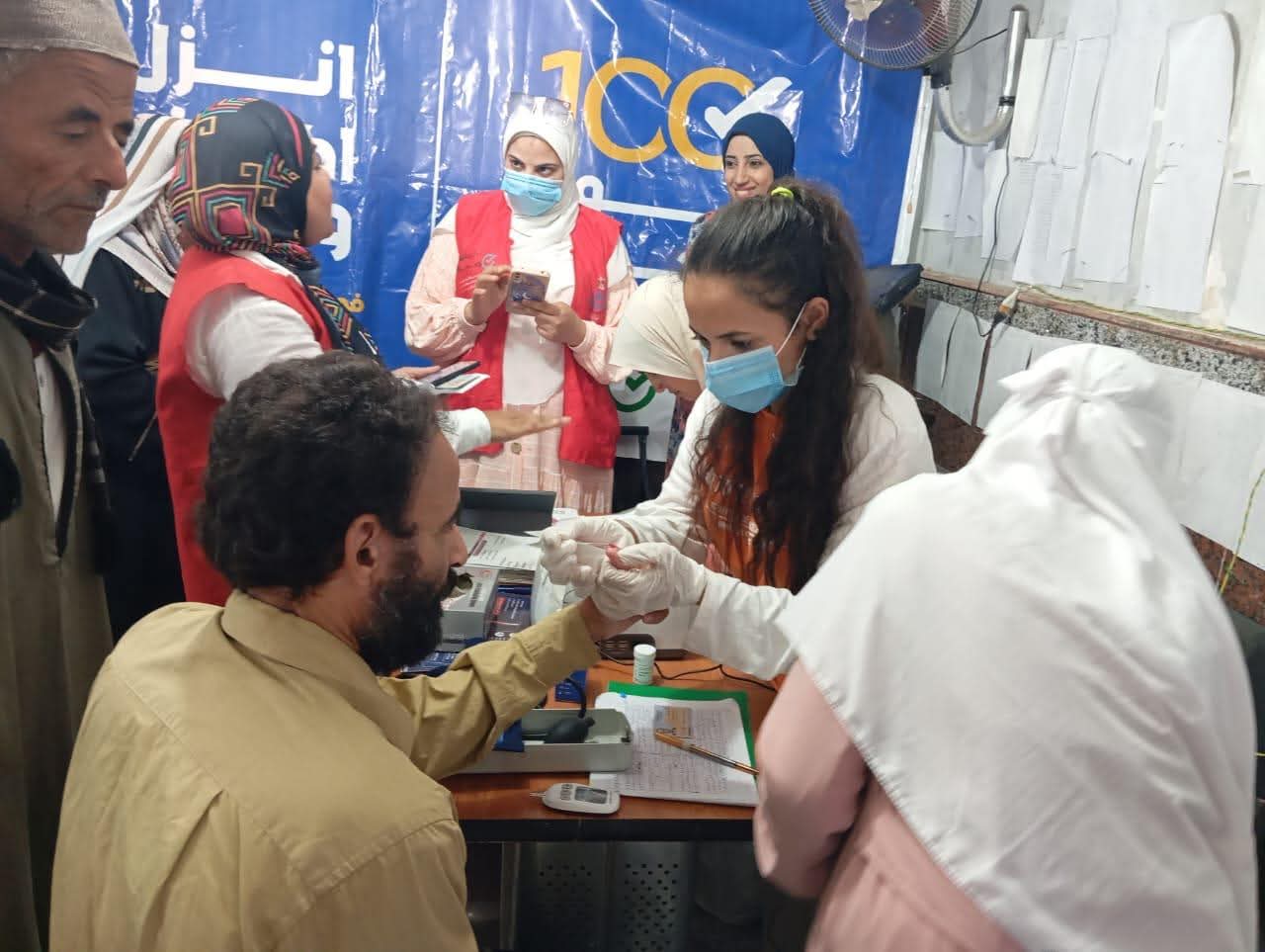 حملة «100 يوم صحة» تواصل تقديم الرعاية الطبية المجانية لمئات الآلاف بالمنيا 