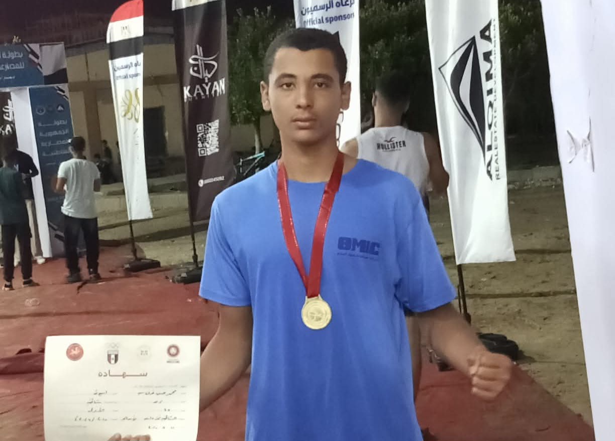 محافظ أسيوط يهنئ أبطال المشروع القومي للموهبة بعد تألقهم في بطولة الجمهورية للمصارعة برأس البر