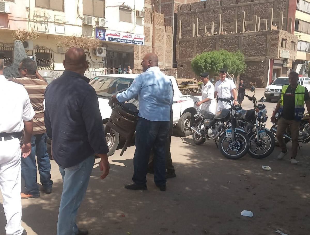 الأقصر تواصل حملاتها لرفع الإشغالات وإعادة الانضباط بحي جنوب