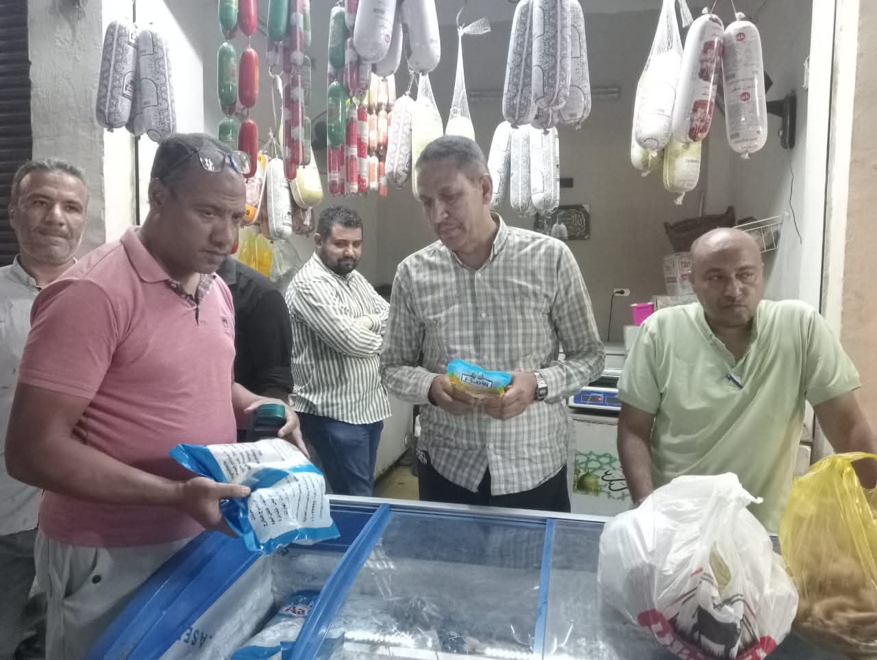 103 مخالفات تموينية حصيلة الحملات الرقابية بالمنيا