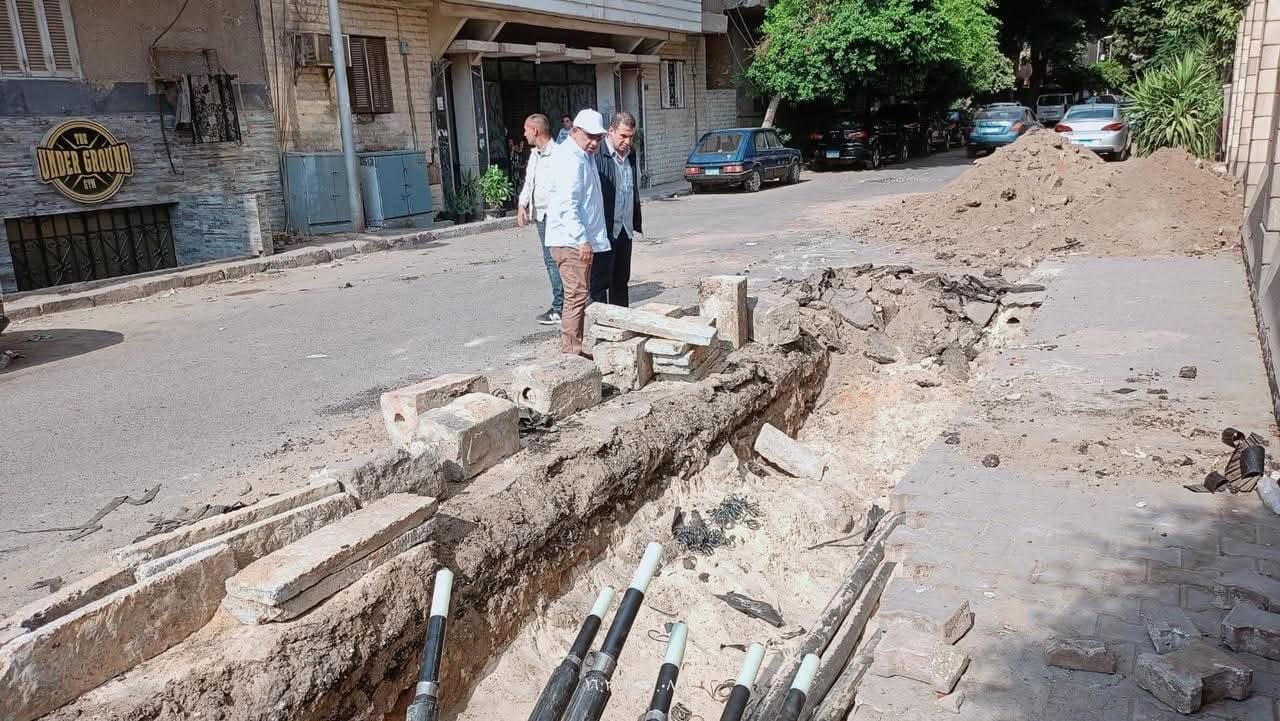 وزير الكهرباء يتفقد مواقع العمل بمحطة محولات جزيرة الدهب عبر نهر النيل
