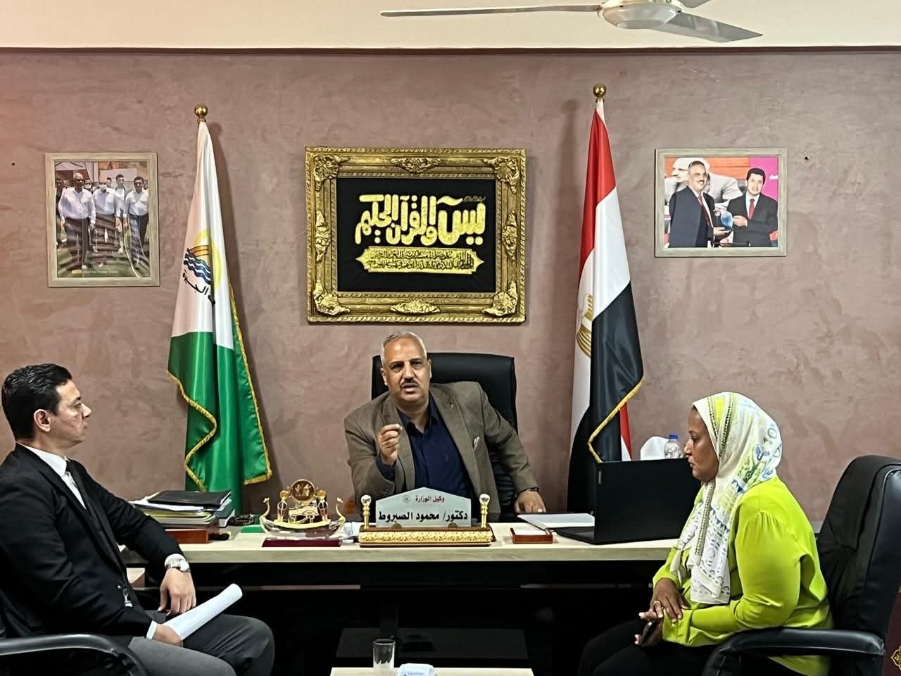 مديرية الشباب والرياضة بالجيزة توقع 40 عقدًا لتركيب ماكينات صراف آلي داخل مراكز الشباب