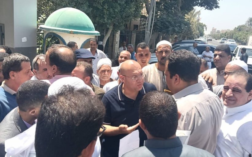 نائب محافظ الجيزة يواصل متابعة ملف التقنين ومشروعات الصرف الصحي بأطفيح