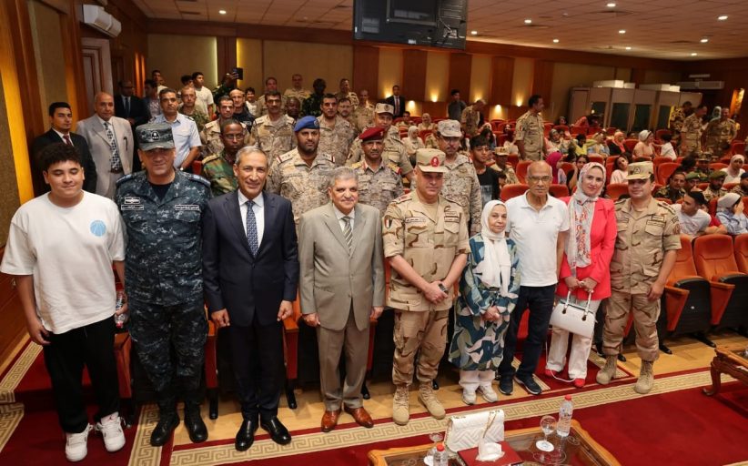 رئيس هيئة قناة السويس يستعرض مستجدات مشروعات تطوير القناة لوفد كلية الحرب العليا