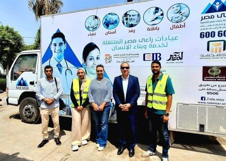 قافلة طبية شاملة بالإسماعيلية تكشف على العاملين وتوفر خدمات مجانية