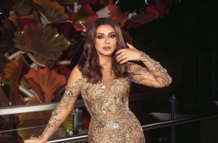 عمرو أديب يدعم أنغام برسائل مؤثرة.. تعرف