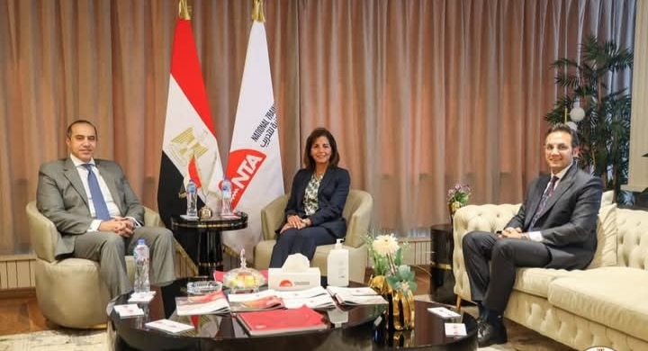 وزير الشئون النيابية يبحث مع المدير التنفيذي للأكاديمية الوطنية للتدريب سبل التعاون المشترك