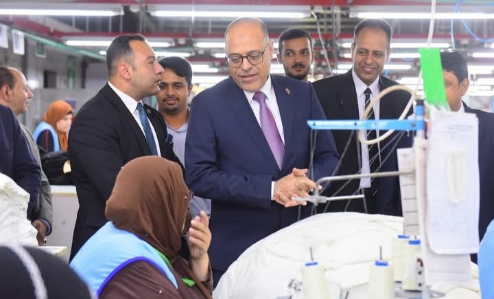 وزير العمل يفتتح توسعات 