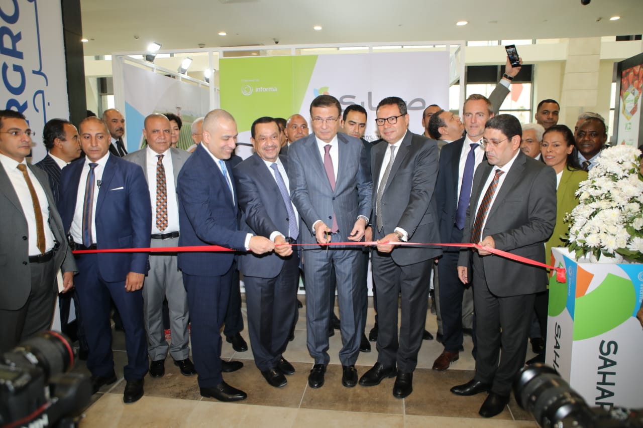 البنك الزراعي المصري يستعرض أحدث خدماته المصرفية والحلول التمويلية لتنمية القطاع الزراعي بمشاركة مميزة كراعي بلاتيني لمعرض صحارى