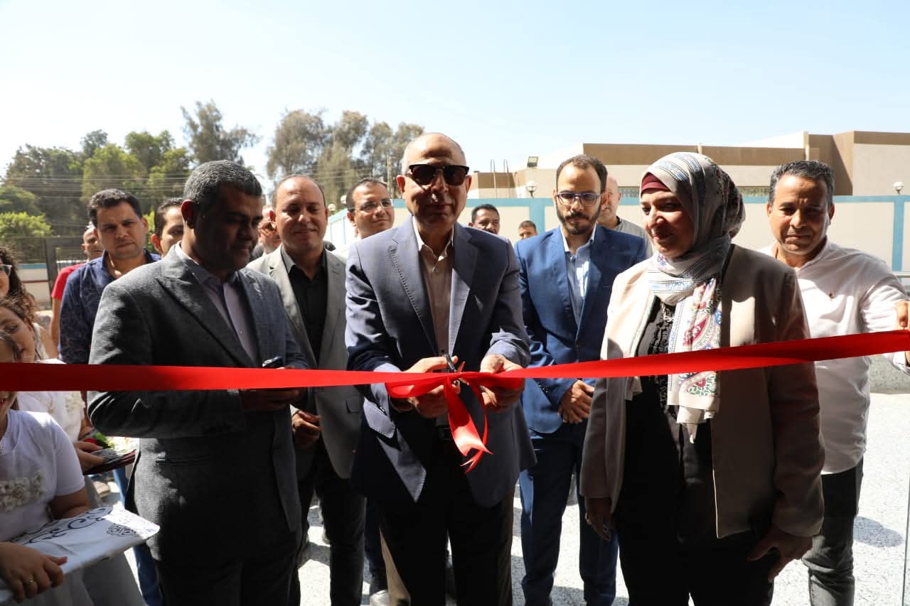 محافظ المنيا يفتتح مركز طب الأسرة بقرية إتليدم في أبوقرقاص 