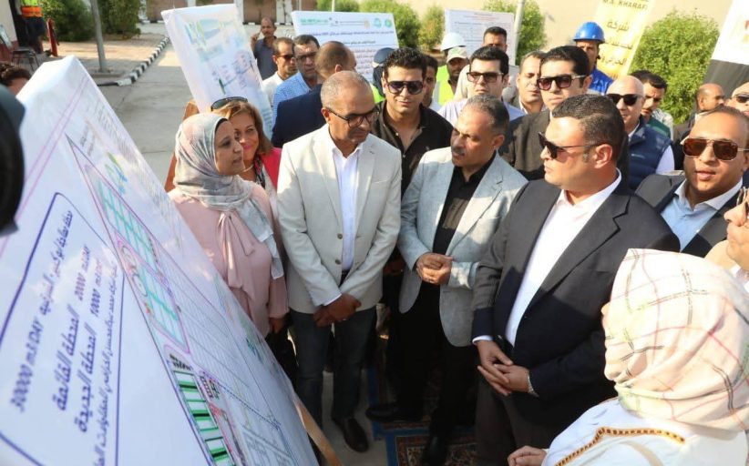 وزير الإسكان يتفقدان محطة معالجةصرف صحي أبوكبير بالشرقية