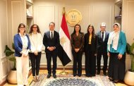 وزيرة التضامن الاجتماعي تلتقي السفير الفرنسي بالقاهرة