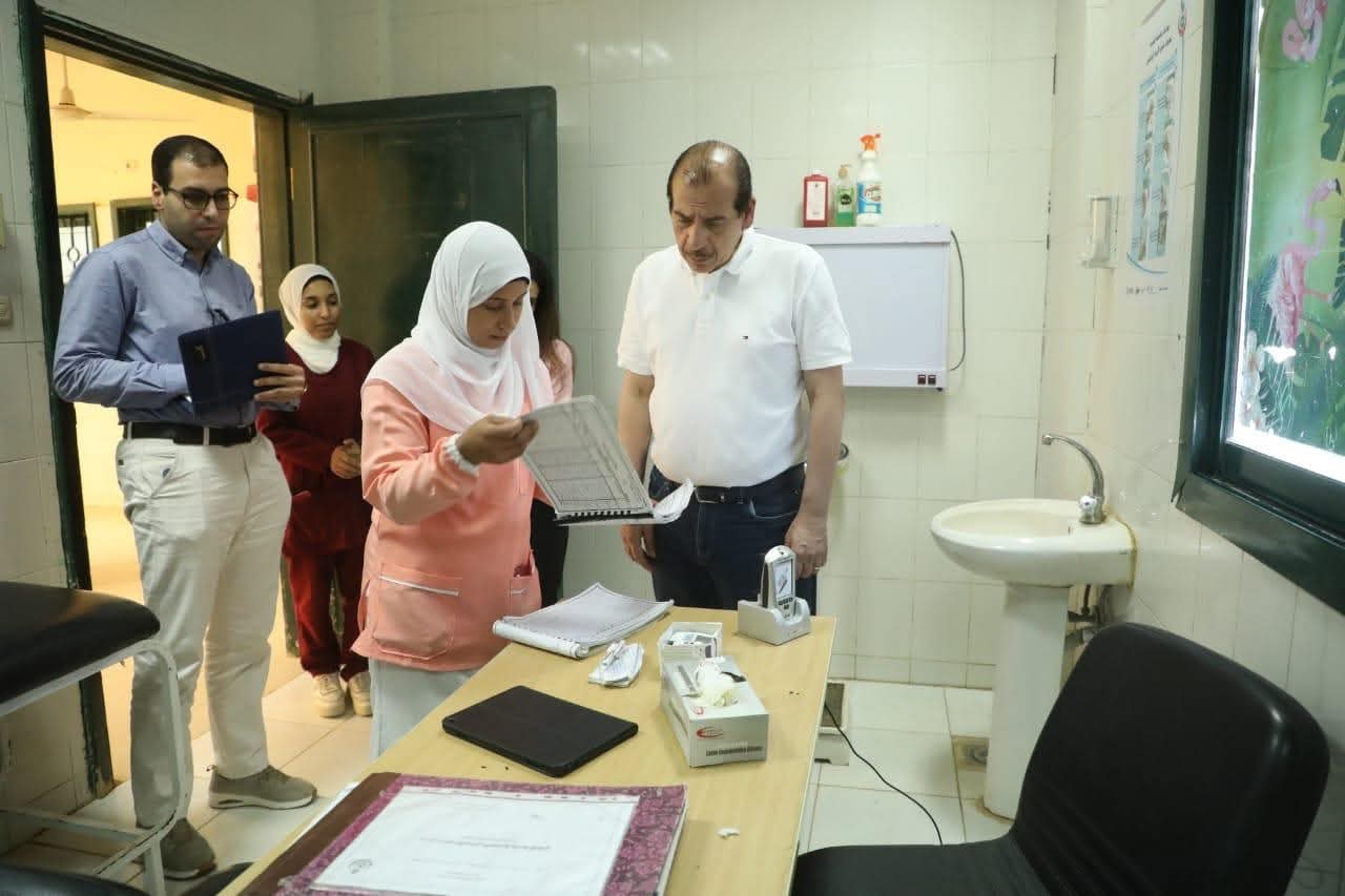 نائب وزير السكان يتفقد وحدتي صحة ”55” و