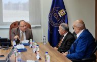 رئيس هيئة الدواء يبحث مع ممثلي جهاز الدمغة الطبية سبل دعم الصناعة الوطنية