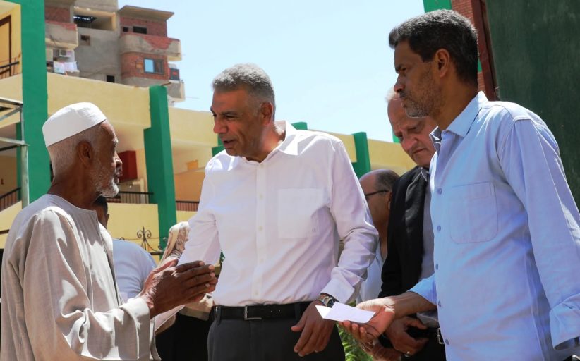 محافظ أسوان يواصل حملاته التفقدية للمخابز والجزارة لضمان جودة السلع وصحة المواطنين 