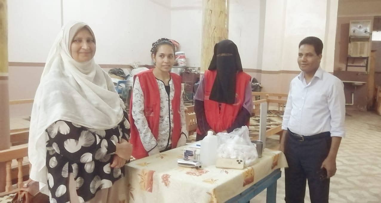 صحة الأقصر تتابع تنفيذ مبادرة 100 يوم صحة بمركز البياضية