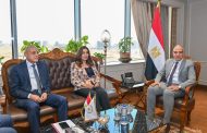 وزير الموارد المائية يبحث الأعمال المقترح تنفيذها بالمحافظات ذات الواجهة النيلية