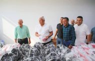محافظ الوادي الجديد يتفقد معرض المستلزمات المدرسية للعاملين بمجمع المصالح الحكومية 