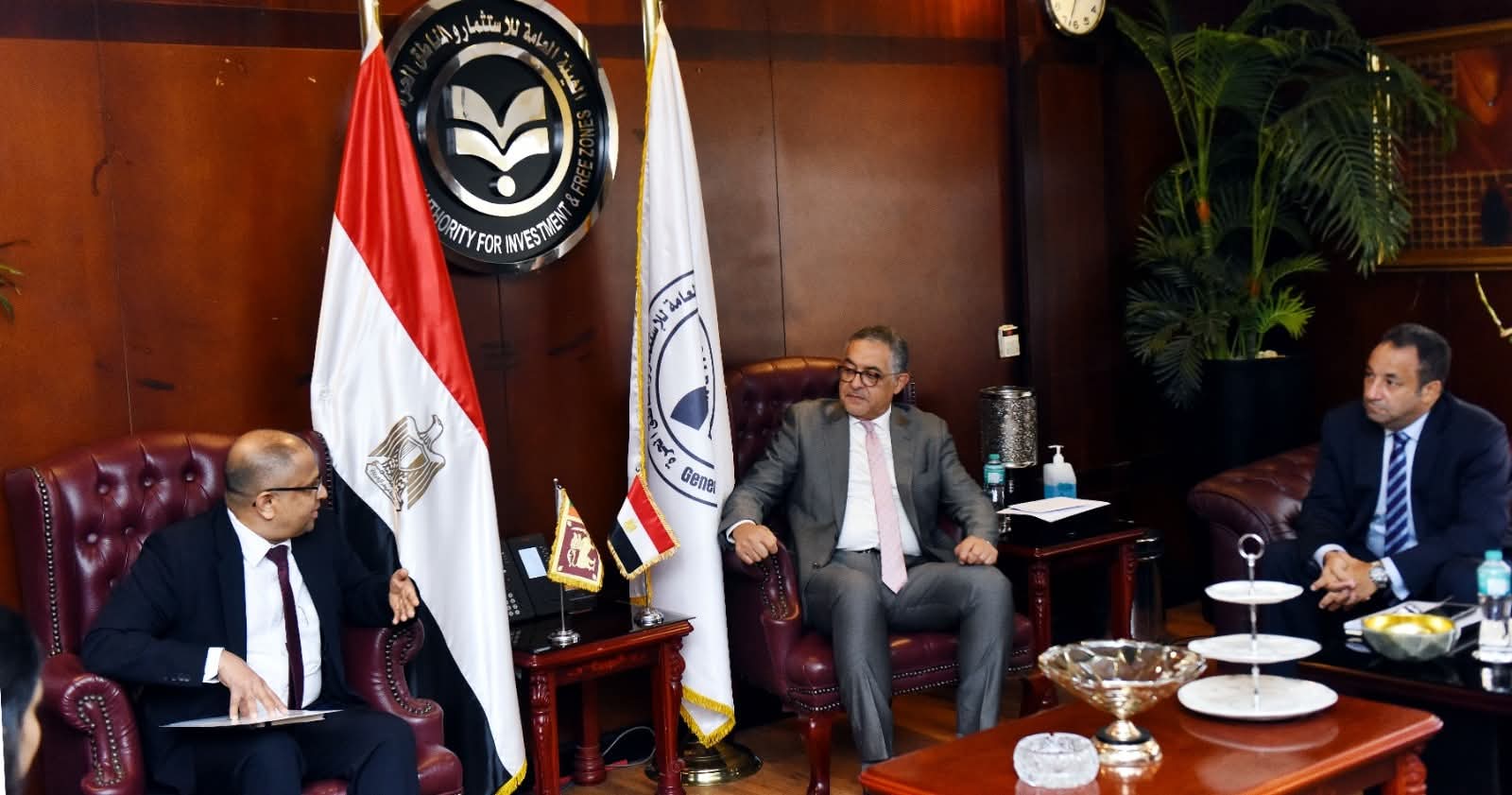 الهيئة العامة للاستثمار تستقبل سفير سريلانكا لبحث فرص التعاون الاستثماري بين البلدين