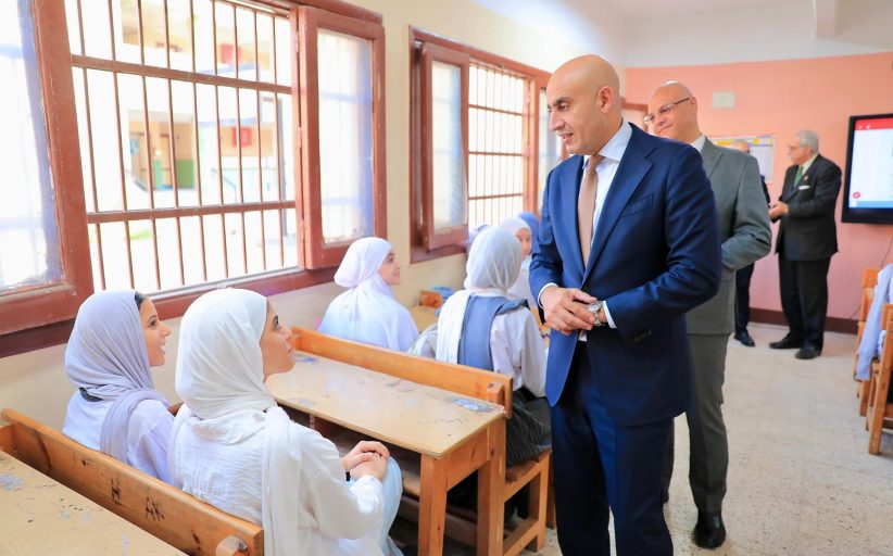 وزير التربية يتابع سير العملية التعليمية بمحافظة القليوبية