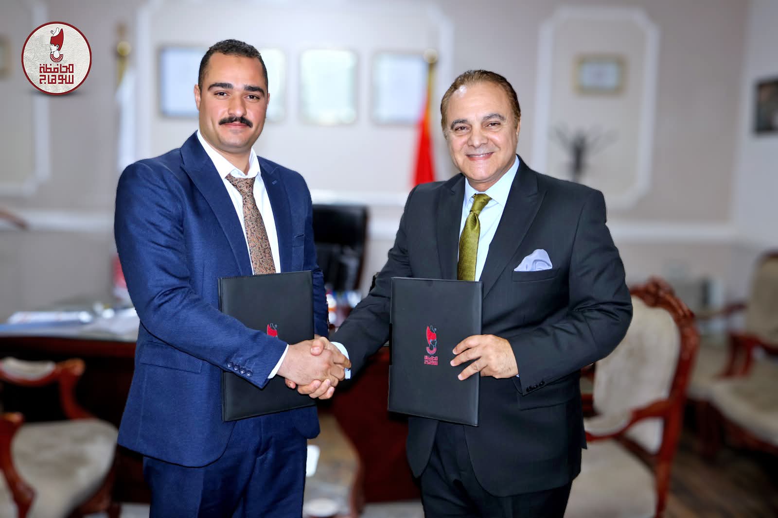 السكرتير العام بسوهاج يوقع عقد حق الانتفاع لمشروع إقامة أول فندق خمس نجوم 