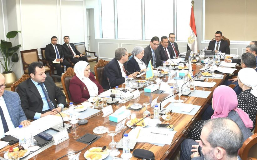 وزير الإسكان يترأس اجتماع مجلس إدارة الهيئة العامة للتنمية السياحية