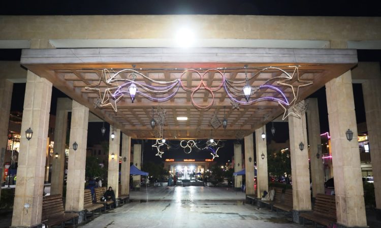 تجميل ميادين أسوان وتطوير شلالات النافورة استعدادًا للموسم السياحي الجديد