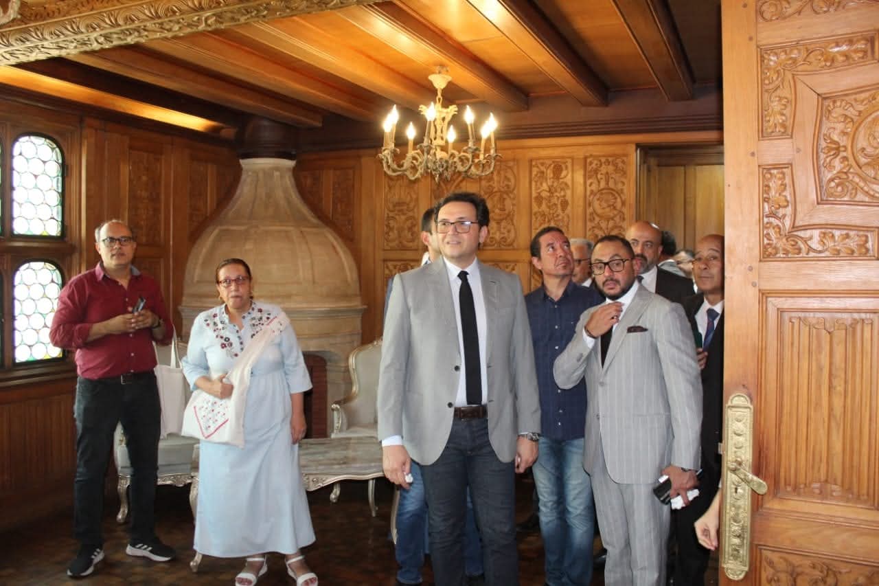وزير الثقافة يتفقد 